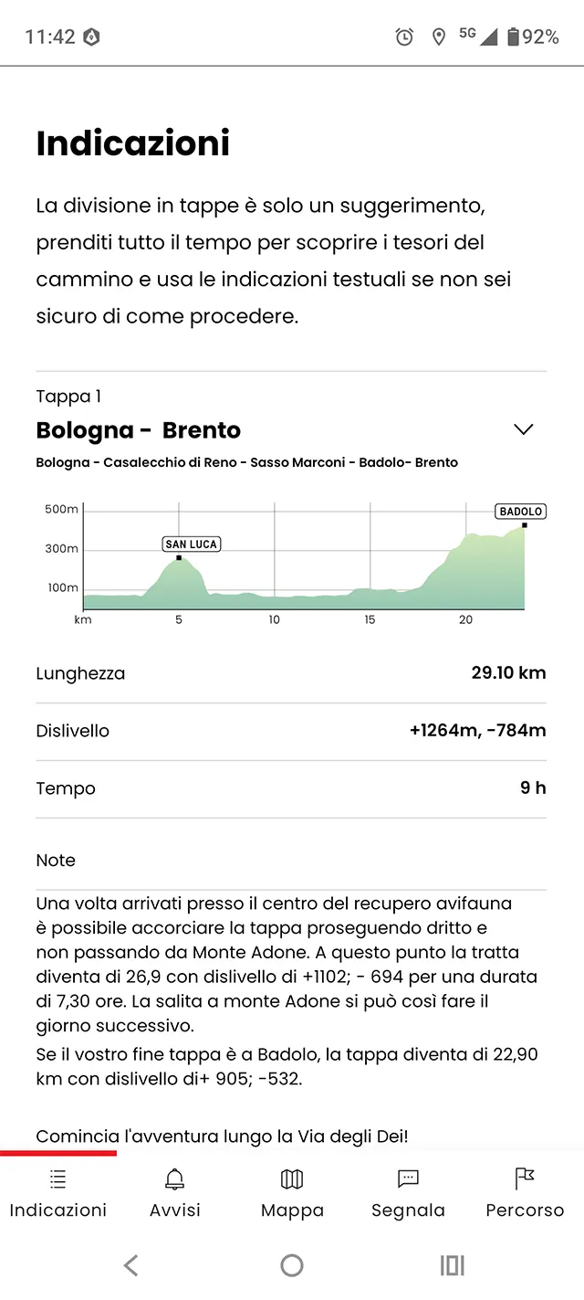 Per risparmiare batteria, sono presenti indicazioni testuali complete e altimetrie statiche.